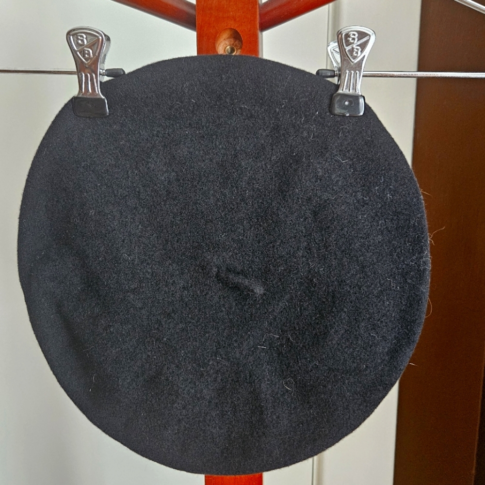 Vintage beret